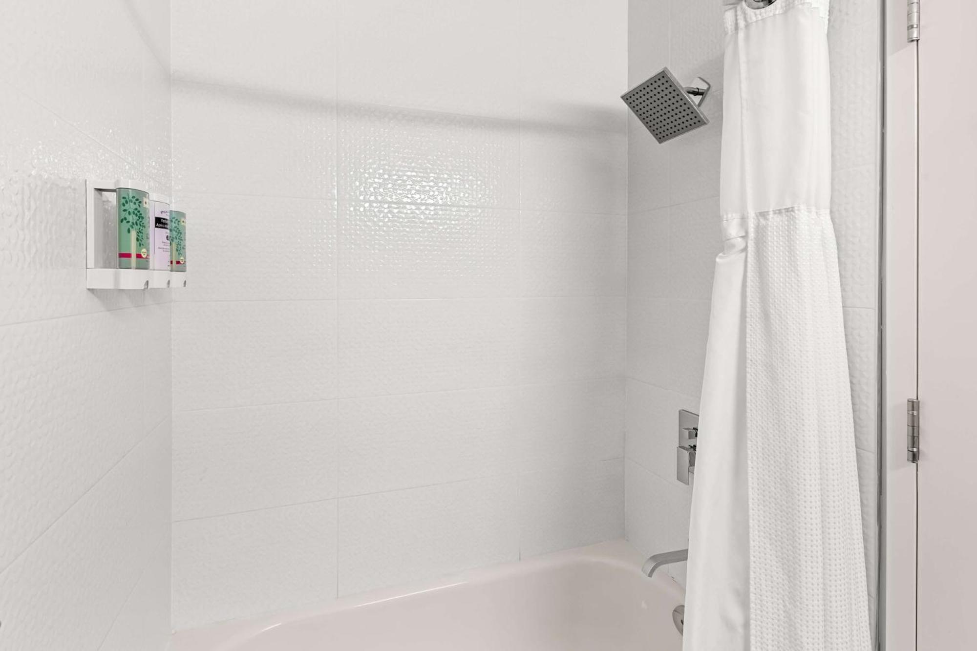 Best Western Cowichan Valley Inn Duncan Bagian luar foto