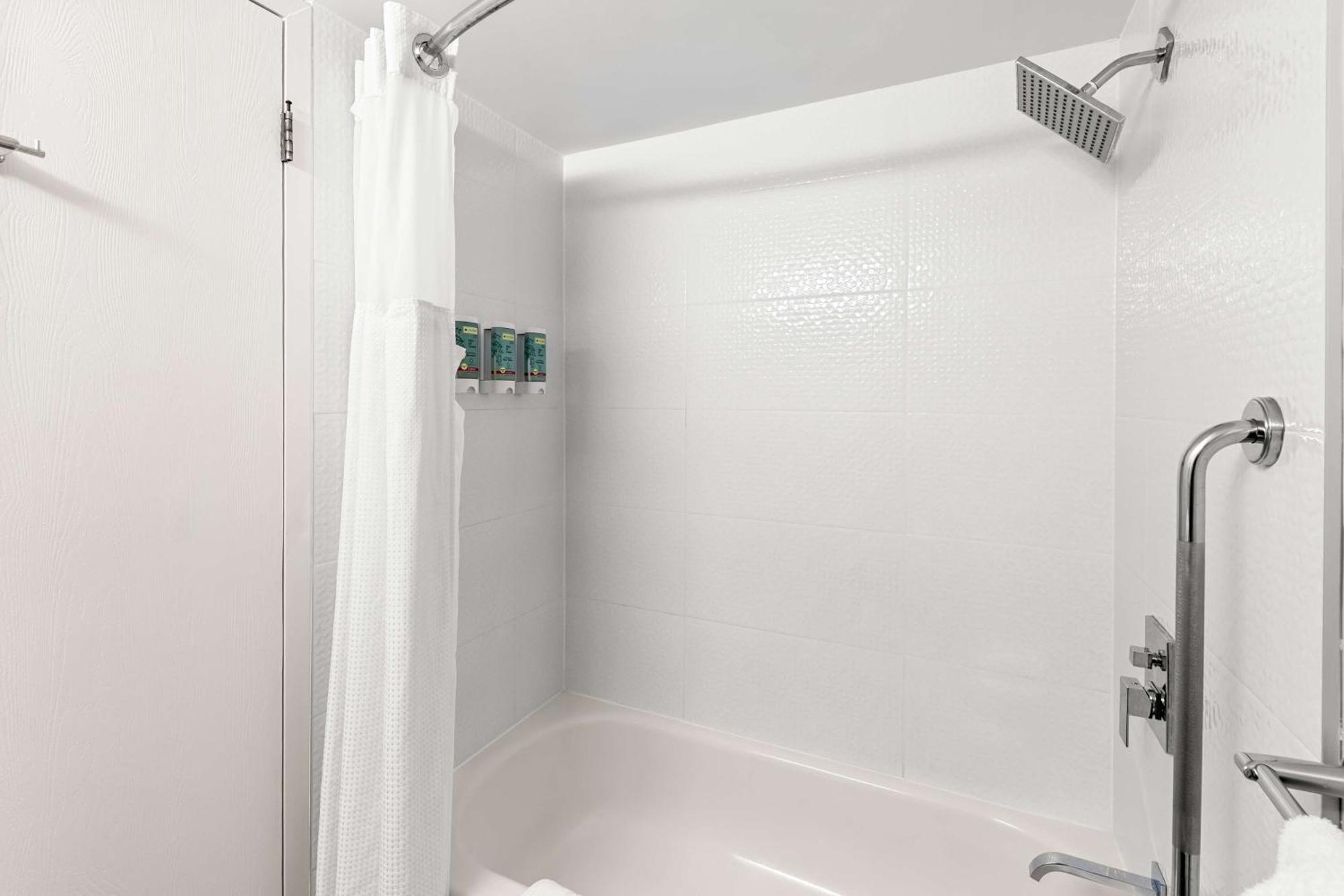 Best Western Cowichan Valley Inn Duncan Bagian luar foto