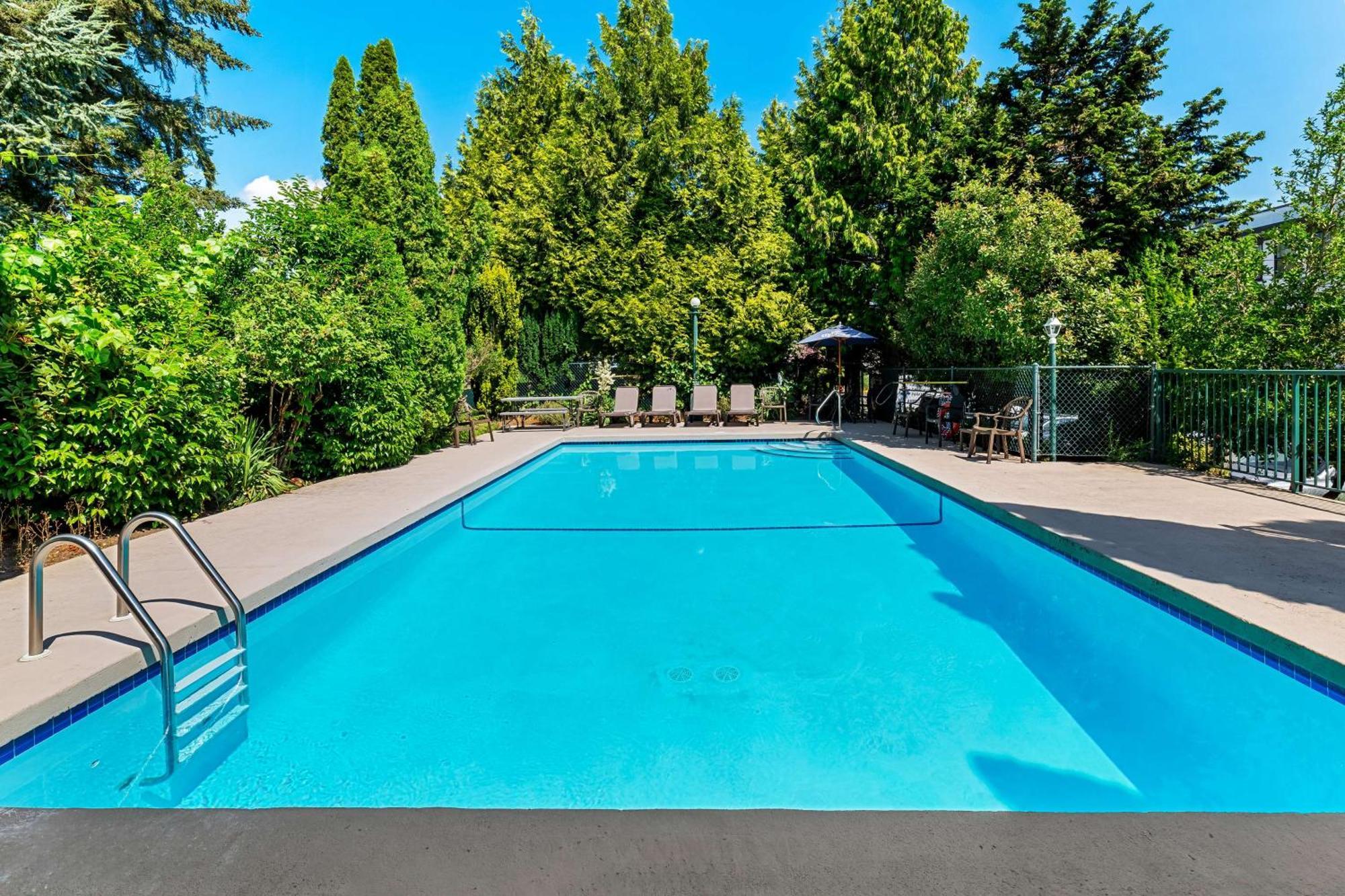 Best Western Cowichan Valley Inn Duncan Bagian luar foto