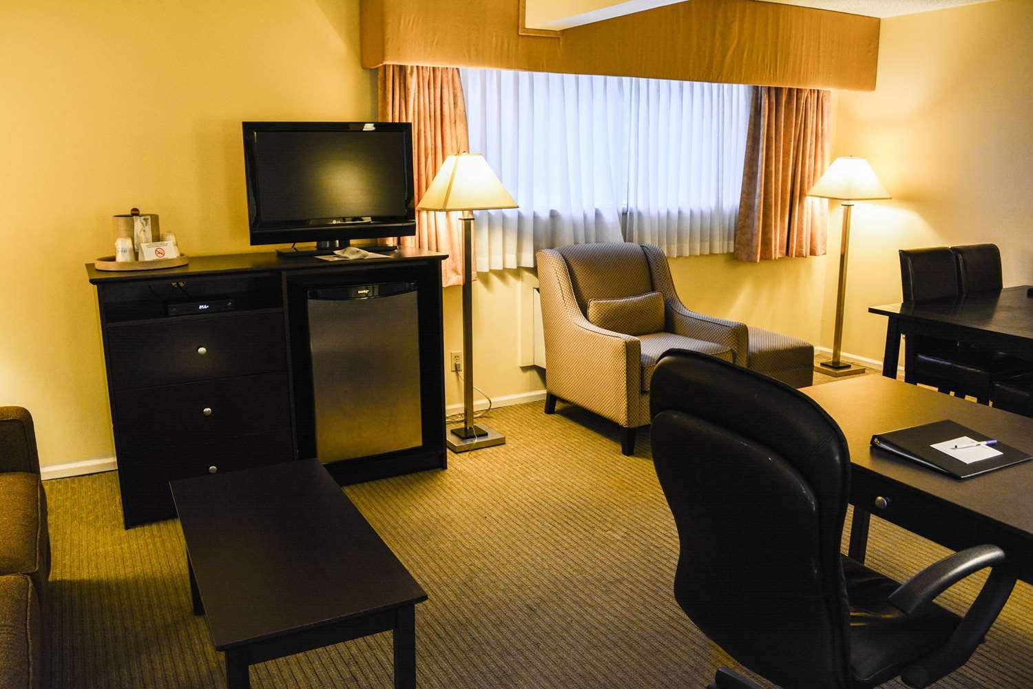 Best Western Cowichan Valley Inn Duncan Bagian luar foto